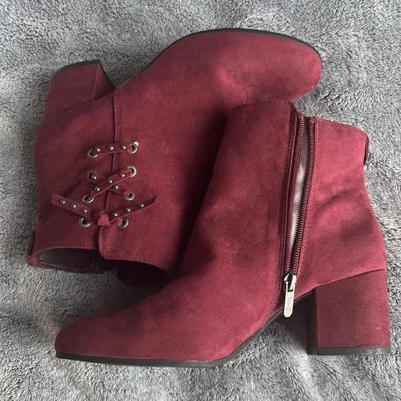 Circus by Sam Edelman Vinnie Ankle Suede Boots in Cranberry/Red Size 9 EUC - Picture 7 of 8